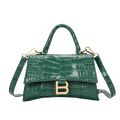 2024 New Fake Crocodile Women Mini Handbags PU Leather Small Chain Clutch Crossbody Girl Creative Shoulder Messenger Bag. 