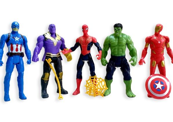 Avengers Endgame 4 Pack of 5 Moveable Action Figures Iron Man Hulk Spiderman Captain America Toy