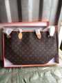 LOUIS VUITTON NEVERFULL GM TOTE BAG. 