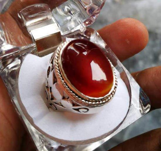 Rare%20Yemeni%20Aqeeq%20Ring%20Blood%20Red%20Yameni%20Akik%20Ring%20-%20Image%204