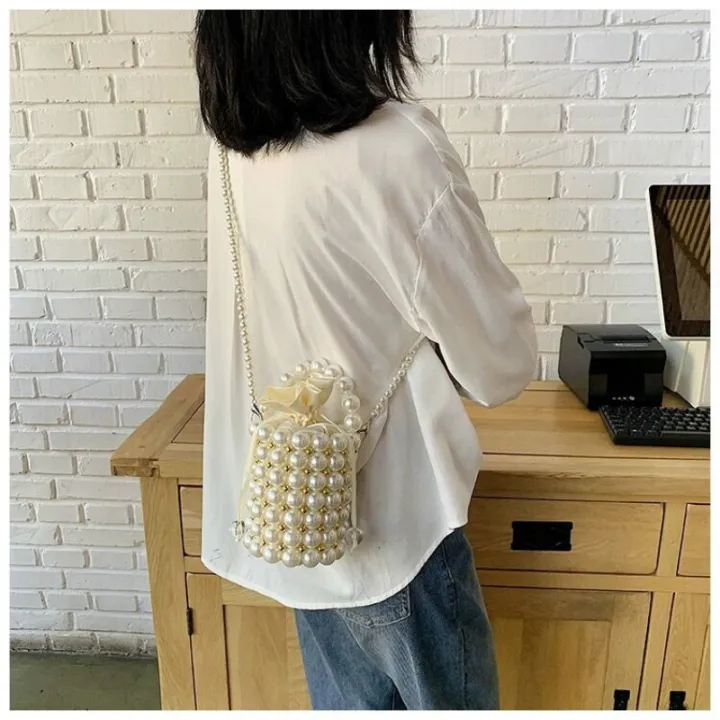 Hot%20Selling%20Female%20Handmade%20Pearl%20Shoulder%20Tote%20Bag%20Trending%20Black%20Pearl%20Bucket%20Stone%20Purse%20Woman's%20Wedding%20Evening%20Handbag%20-%20Image%206