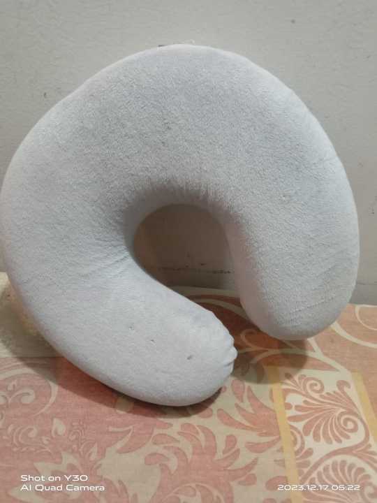 Neck%20Pillow%20Washable%20Cover%20Comfortable%20Memory%20Foam%20Airplane%20Travel%20Accessories%20Essentials%20Plane%20Neck%20Support%20Pillow%20for%20Neck%20Pain%20Relief%20and%20Sleeping%20-%20Image%207