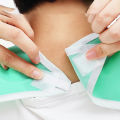 Adult Bibs Waterproof Oil-resistant PVC Elderly Patients Reusable Saliva Towel for Dining. 