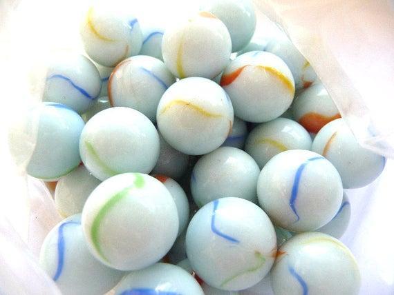 100Pcs%20Playing%20White%20Color%20Banty%20/%20Kanchy%20/%20Marble%20Ball%20for%20kids%20-%20Image%202