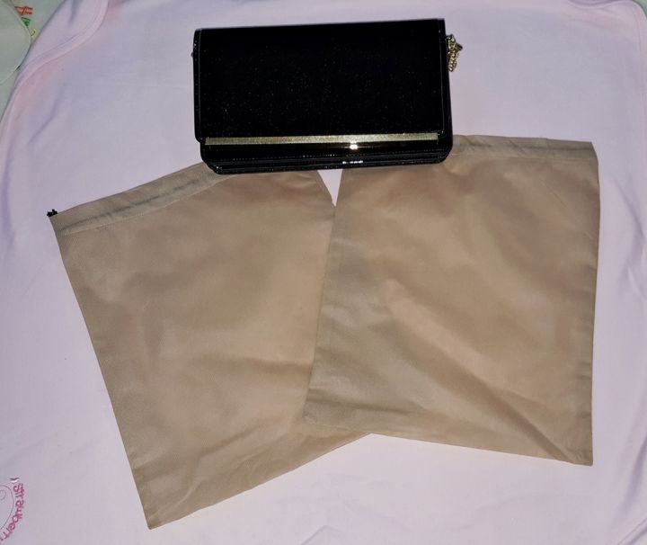 Pack%20of%203%20%20(12%20x%2010%20inch)%20Dust%20Cover%20Bag%20for%20Handbags%20(Clutch%20Purse%20Organizer%20Non%20Woven%20Bags)%20Handbag%20Storage%20Bags%20-%20Ladies%20Purse%20Storage%20Bag%20-%20Image%205