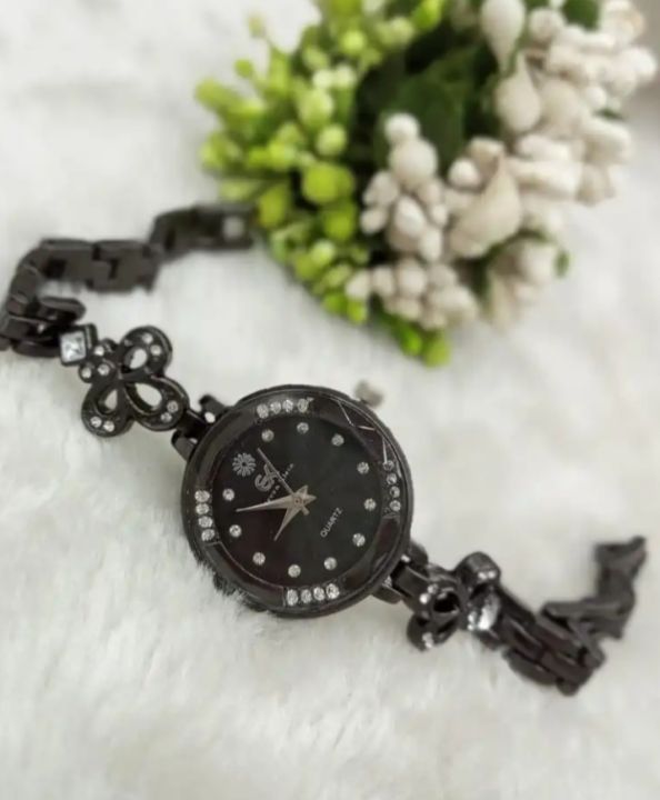 Watch%20for%20girls%7Cwoman%7Cladies%7Cgift%7CElegant%20Black%20Bracelet%20Watch%20with%20Crystal%20Accents%20for%20girl%20and%20woman%20-%20Image%202