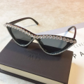 Vintage Luxury Crystal Diamond Sunglasses Women Brand Designer Black Pink Frame Cat Eye Sun Glasses Bling Bling Eyewear. 