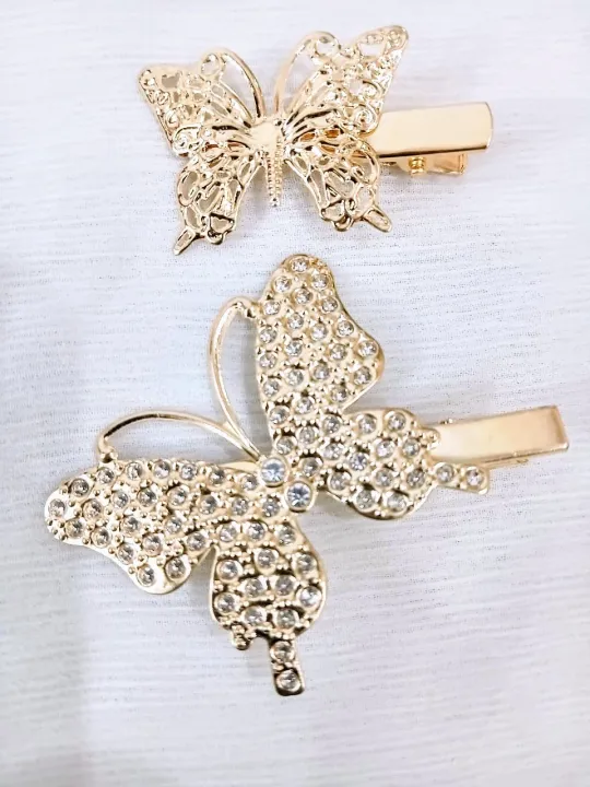 2%20Pins%20Card%20Gold%20Butterfly%20Hair%20Clips%20for%20Girls%20%7C%20Rhinestone%20Metal%20Hairpins%20%7C%20Shiny%20Butterfly%20Design%20Hair%20Accessories%20for%20Women%20%7C%20Stylish%20Hair%20Clip%20for%20Party%20&%20Daily%20Use%20-%20Image%202