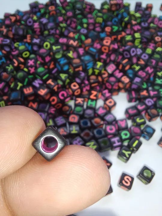 A-Z%20Alphabet%20Acrylic%20Square%20Shape%20Beads,%20About%208mm,%2050pcs,%20DIY%20Art%20&%20Craft.%20-%20Image%205