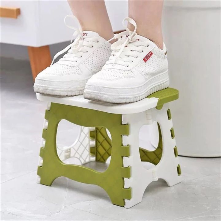 Folding%20Plastic%20Kitchen%20Step%20Foot%20Stool%20-%20Adults/Kids%20-%20Image%205