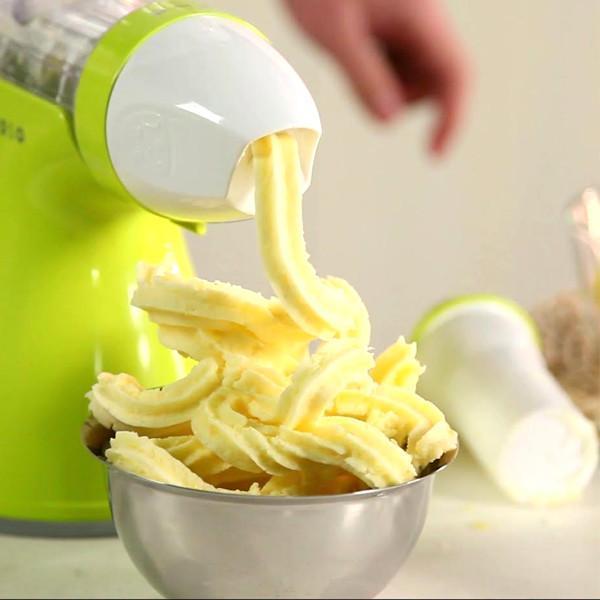 Slow%20Manual%20Juicer%20Fruits%20Vegetables%20Hand%20Juicer%20Suction%20Base%20Kids%20Juicer%20Ice%20cream%20Maker%20Juice%20Extractor%20Masticating%20Extruder%20Mixer%20grinder%20-%20Image%205