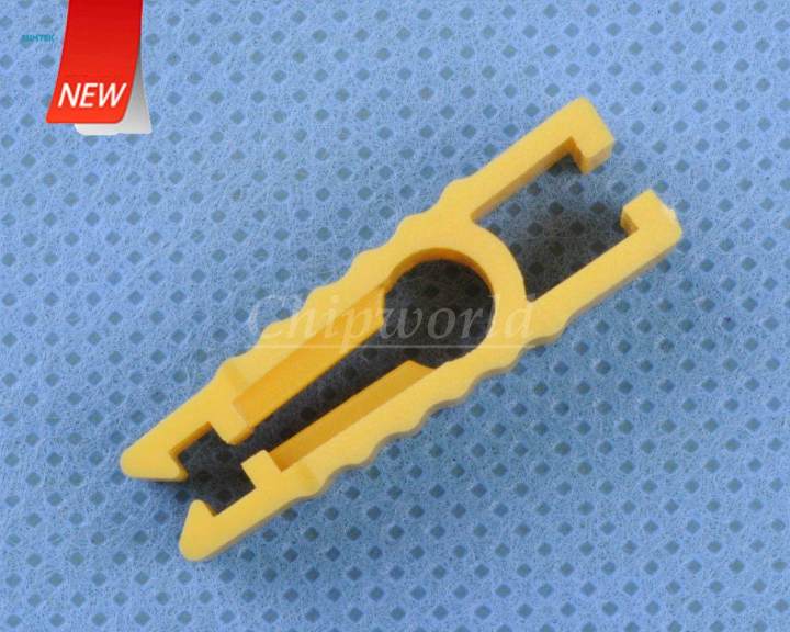 Plastic Car Fuse Puller Yellow 1x Easy To Use Extractor For