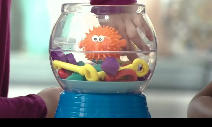 Blowfish%20Blowup%20Game%20by%20Hasbro%20Gaming%20for%202%20Players%20Ages%203+%20Age%20-%20Image%206