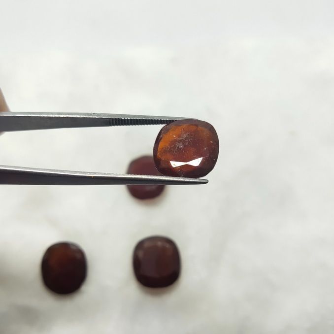 100%25%20Original%20Burma%20Red%20Garnet%20(Tamra%20Yaqoot/Siyaa%20Yaqoot%20%D8%B3%DB%8C%D8%A7%DB%81%20%DB%8C%D8%A7%D9%82%D9%88%D8%AA)%20Gemstone%207.5%20crt%20%C2%B1%201crt%20For%20Men%20or%20Women%20Ring,Bracelet,Pendant%20-%20Image%205