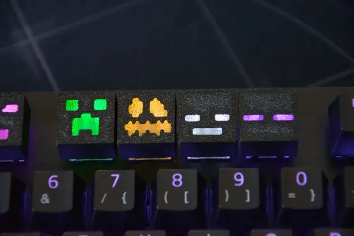 Minecraft%20Keycaps%20Set%20%7C%20Multiple%20Styles%20Gaming%20Keycaps%20%7C%20Creeper%20&%20Character%20Keyboard%20Keys%20for%20Mechanical%20Keyboard%20-%20Image%203