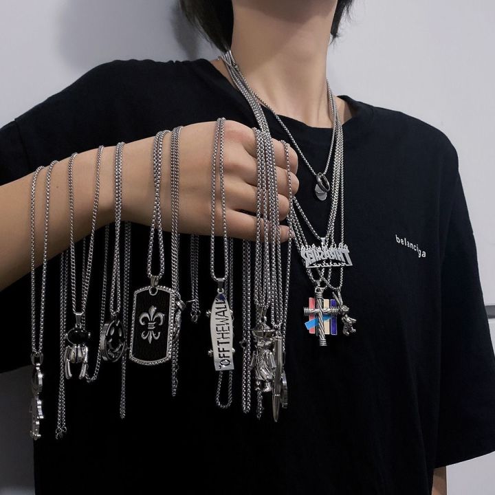 Street men's titanium steel necklace men's tide personality hip hop Internet celebrity pendant versatile student sweater chain female match