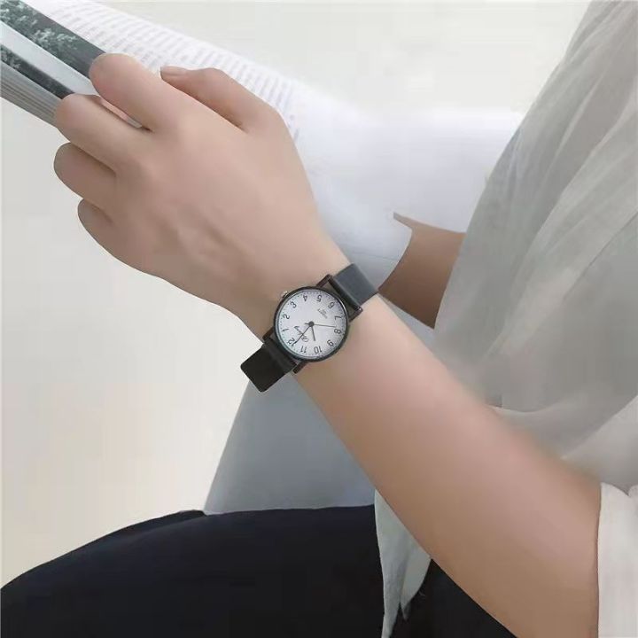 Fashion%20Casual%20Men's%20Glow-in-the-dark%20Quartz%20Watch%20Women's%20Roman%20Simple%20Style%20Business%20Clock%20Men's%20Watch%20Small%20Black%20Watch%20-%20Image%203