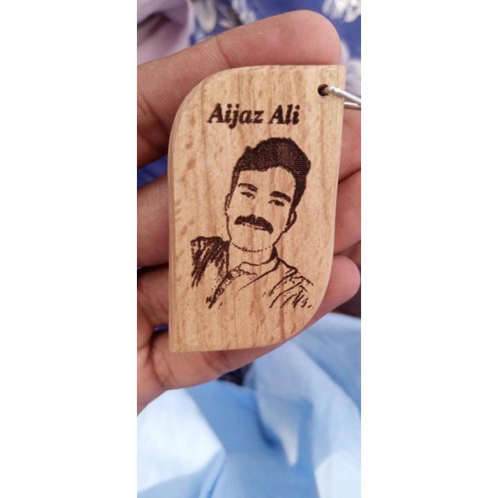 Customized Laser engraving Wooden Keychain with Photo and Name