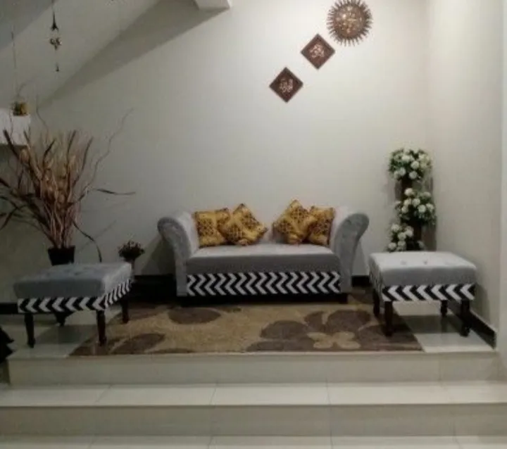 Modern%20Settey%20Set%20Elegant%20Designe%20Four%20Seater%20Zig%20Zag%20Green%20Fabric%20Velvet%20Colour%20%7B%7BSpecial%20Offer%20Available%20%7D%7D%20-%20Image%202