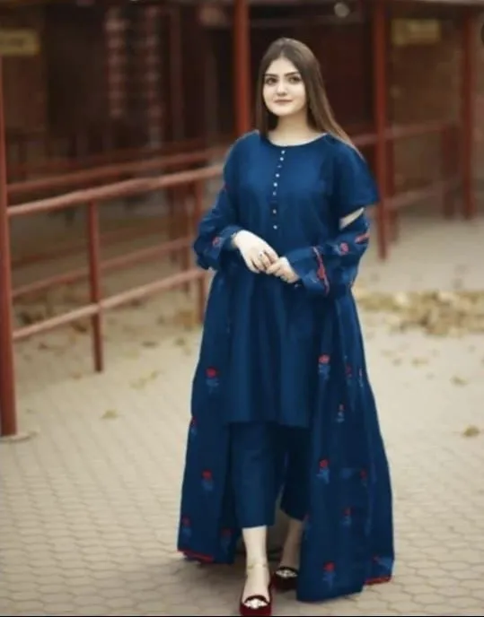 Stylish%20Collection%20Stitched%20Embroidered%20Flower%20Gown%203Pc%20Dress%20-%20Perfect%20For%20Trending%20Women%20And%20Girls%20-%20Image%204