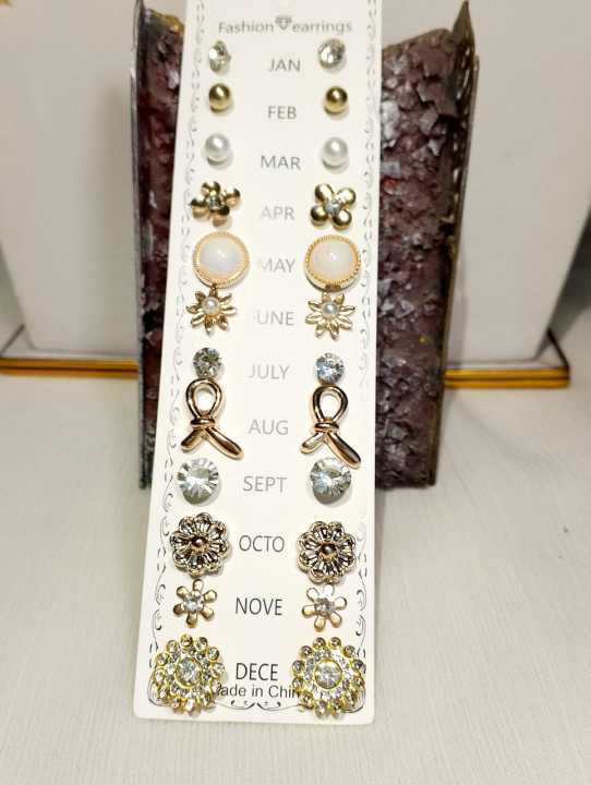 12%20Pairs%20Fashion%20Stud%20Earrings%20Set%20Card%20for%20Girls%20%E2%80%93%20Cute%20Designs%20for%20Little%20and%20Young%20Girls%20-%20Image%205