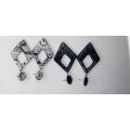 New Stylish Design Fashion Jewellery Earrings for Girls ,white earings , black earings for girls, snake texcture earings for girls. 