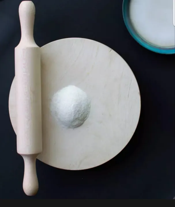 Wooden%20Chakla%20Belan%20With%20Rolling%20Wood%20Pin%20and%20Board%2015%20inches%20in%20Diameter-Wooden%20Rolling%20Pin%20And%20Board%20-%20Image%202