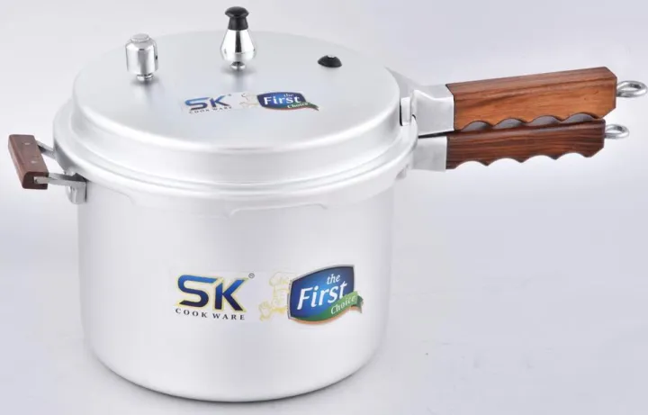 SK%20Rose%20Wood%20Handle%20Heavy-Weight%20Fine%20Quality%20Pressure%20Cooker%20-%20Image%205