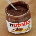 Nutella Hazelnut Chocolate Spread Jar, Chocolate Gift, Unique Recipe for a Smooth Texture and an Unmistakable Taste, Pack of 1 x 350g . 