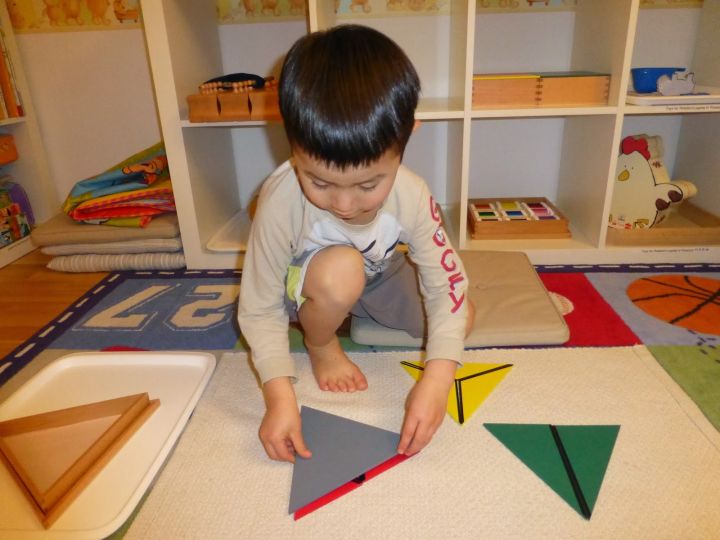 CONSTRUCTIVE%20TRIANGLE%20%7C%20MONTESSORI%20APPARATUS%20-%20Image%203