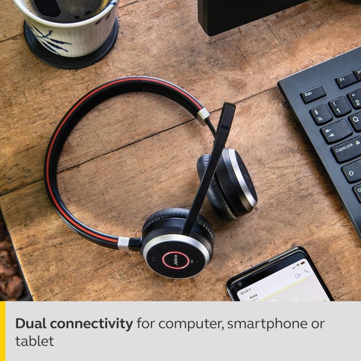 Jabra%20Evolve%2065%20MS%20Wireless%20Headset,%20Stereo%20%E2%80%93%20Includes%20Link%20370%20USB%20Adapter%20%E2%80%93%20Bluetooth%20Headset%20with%20Industry-Leading%20Wireless%20Performance,%20Advanced%20Noise-Cancelling%20Microphone,%20All%20Day%20Battery%20-%20Image%203