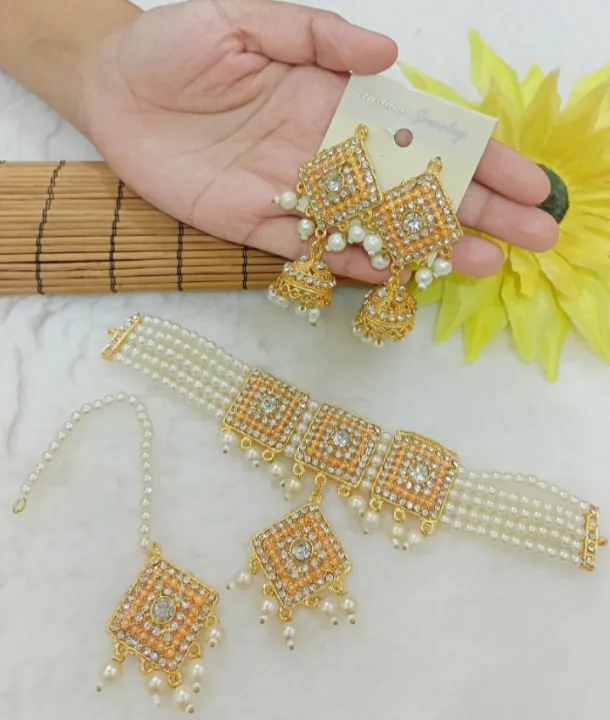 Jewellery%20Collection%20Jewellery%20Set%20for%20girls%20Latest%20Design%20Necklace,Earrings,%20%20With%20Tika%20Long%20Lasting%20Polish%20For%20Beautyfull%20Girls.%20-%20Image%203