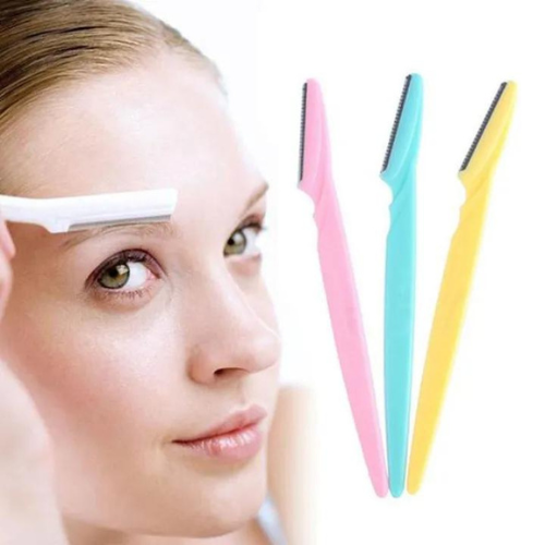 Triple Pack Korean Twinkle Eyebrow Razors – Safe and Easy Facial Hair Remover and Eyebrow Trimmer Tool for Women with Exfoliating Face Function and Stainless Steel Safety Cover for Sensitive Skin(Pack of 3))