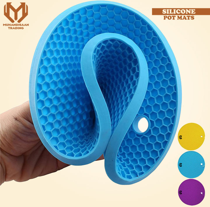 Silicon Pot Mats, Thick Silicone Pot Holders, Silicone Heat Mat, Anti-Slip Pot Holder, Multi-Purpose Hot Pads, Mats for Tables, Rubber Pads for Hot Dish, Coffee coaster bowl pads, Silicone Heat-Proof Mat by Muhandisaan Trading