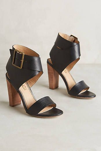 Women's%20Faux%20Suede%20Wooden%20Block%20Heel%20Sandals%20Cross%20Strap%20Design%203-Inch%20Heels%20%20Ideal%20for%20Bridal%20Parties%20and%20Every%20Occasion%20-%20Image%207