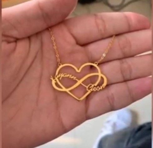 Customize%20Lockets%20-%20Image%203