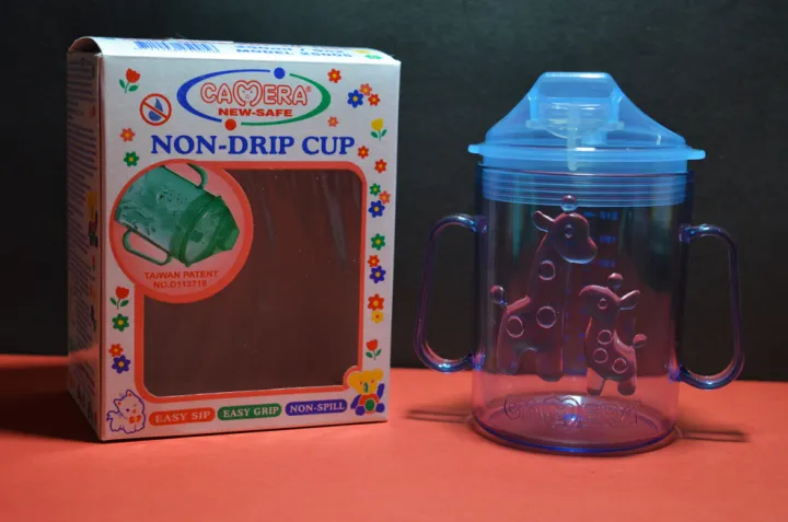 Original%209oz%20/%20250ml%20Camera%20Company%20Non-Drip%20-Fancy-%20Baby%20Sipper%20Cup%20With%20Lock%20&%20Handle%20(Made%20In%20Taiwan)%20(BPA%20FREE)%20-%20Image%202