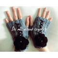 Handmade Gloves Crochet Beautiful Design. 