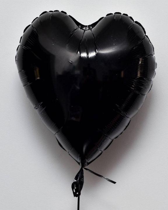 Black%20Heart%20Foil%20Balloon%2016Inches%20-%20Image%202