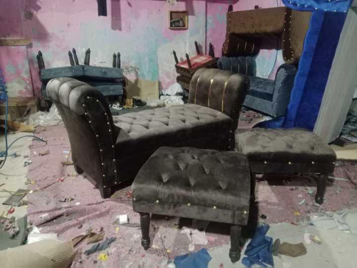 4%20Seater%20Modern%20Tufted%20Puffy%20Sofa%20Set%20important%20Malai%20velvet%205%20years%20guarantee%20Sale%20Available%20all%20colors%20customize%20-%20Image%206