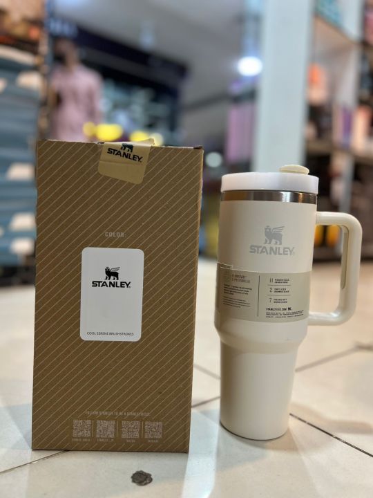 STANLEY%2040oz%20Double%20Wall%20Vacuum%20Insulated%20Tumbler%20%E2%80%93%20Reusable%20Stainless%20Steel%20Thermos%20Cup%20with%20Straw%20%E2%80%93%20Ideal%20for%20Hot%20Coffee,%20Iced%20Drinks%20&%20More%20-%20Image%207