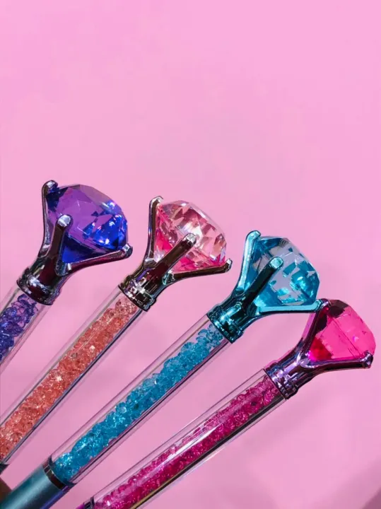 Diamond%20Shaped%20Ball-Point%20Pen%20With%20Unique%20Colors%20-%20Image%205