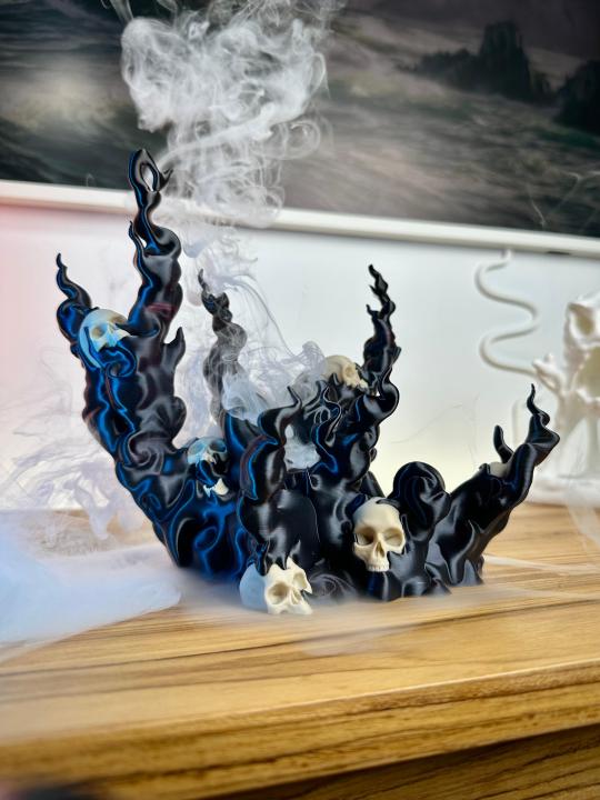 Spooky%20Controller%20Stand%20PlayStation/Xbox%20Switch%20Halloween%20Scary%20Controller%20Stand%20Compatible%20for%20all%20Controllers%20and%20PC%20Controllers,%20Unique%20Halloween%20Desk%20Organizer%20for%20Gamers%20-%20Image%202