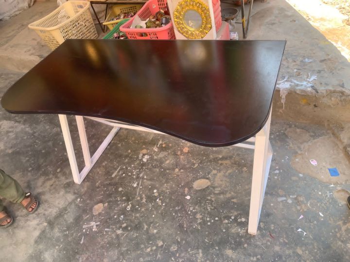 Gaming%20table%20for%20pc%20High%20Quality%20Computer%20Workstation%20Desk%20Office%20Desks%20Sturdy%20Wooden%20Desk%20with%20Metal%20Legs%20Gaming%20Desk%20%20(Customised)%20-%20Image%205