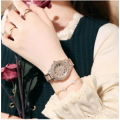 1pcs Casual All-star Quartz Watch Fashion Temperament Women Full Crystal Light Luxury Watch Women. 