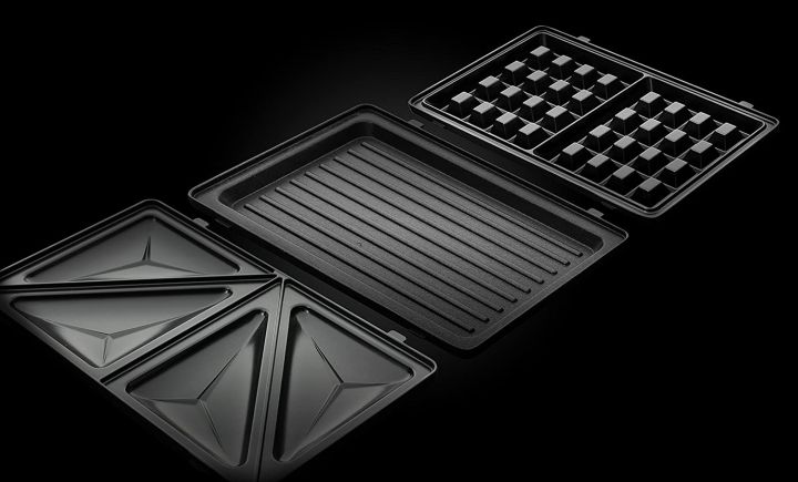 Russell%20Hobbs%203%20in%201%20Sandwich/Panini%20and%20Waffle%20Maker%2024540%20-%20Image%204