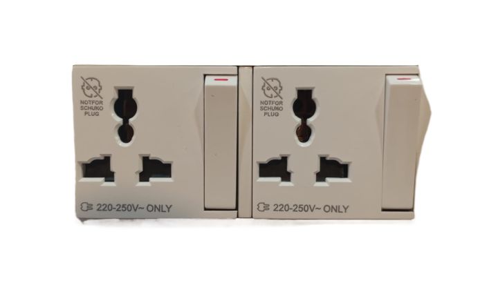 CLIPSAL%20VIVACE%2013A%20International%20Duplex%20Socket,%20Versatile%20Switch%20Board%20Power%20Plug%20for%20Residential%20and%20Commercial%20Use%20-%20Image%203