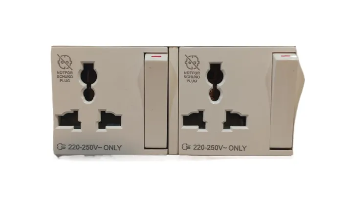 CLIPSAL%20VIVACE%2013A%20International%20Duplex%20Socket,%20Versatile%20Switch%20Board%20Power%20Plug%20for%20Residential%20and%20Commercial%20Use%20-%20Image%203