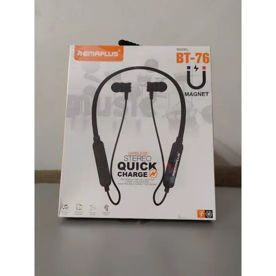 Remaplus%20BT-76%20Wireless%20Earbuds%20Handsfree%20-%20Image%204