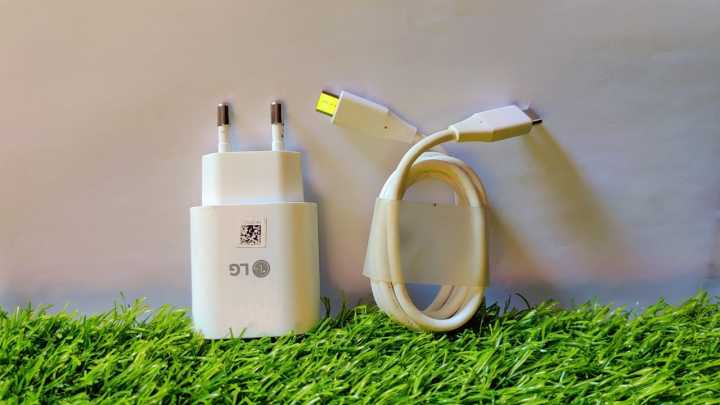 LG_Fast%20Charger%205.0V%201.8A%20or%209.0V%201.8A%20Qualcomm%203.0%2018watt%20/%209V%20%202.77A%20Super%20fast%20charger%20For%20LG_V10%20V20%20V30%20V60%20G5%20G6%20G7%20G8%20velvet%20vivo_S1%20S1%20Pro%20A%2010%2020%2030%2032%2050%2052%2053%2070%2072%20and%20All%20Others%20Smartphones%20-%20Image%206